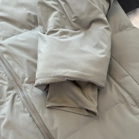 Denver Hayes Olive Green Hooded Puffer Coat - Picture 3 of 4